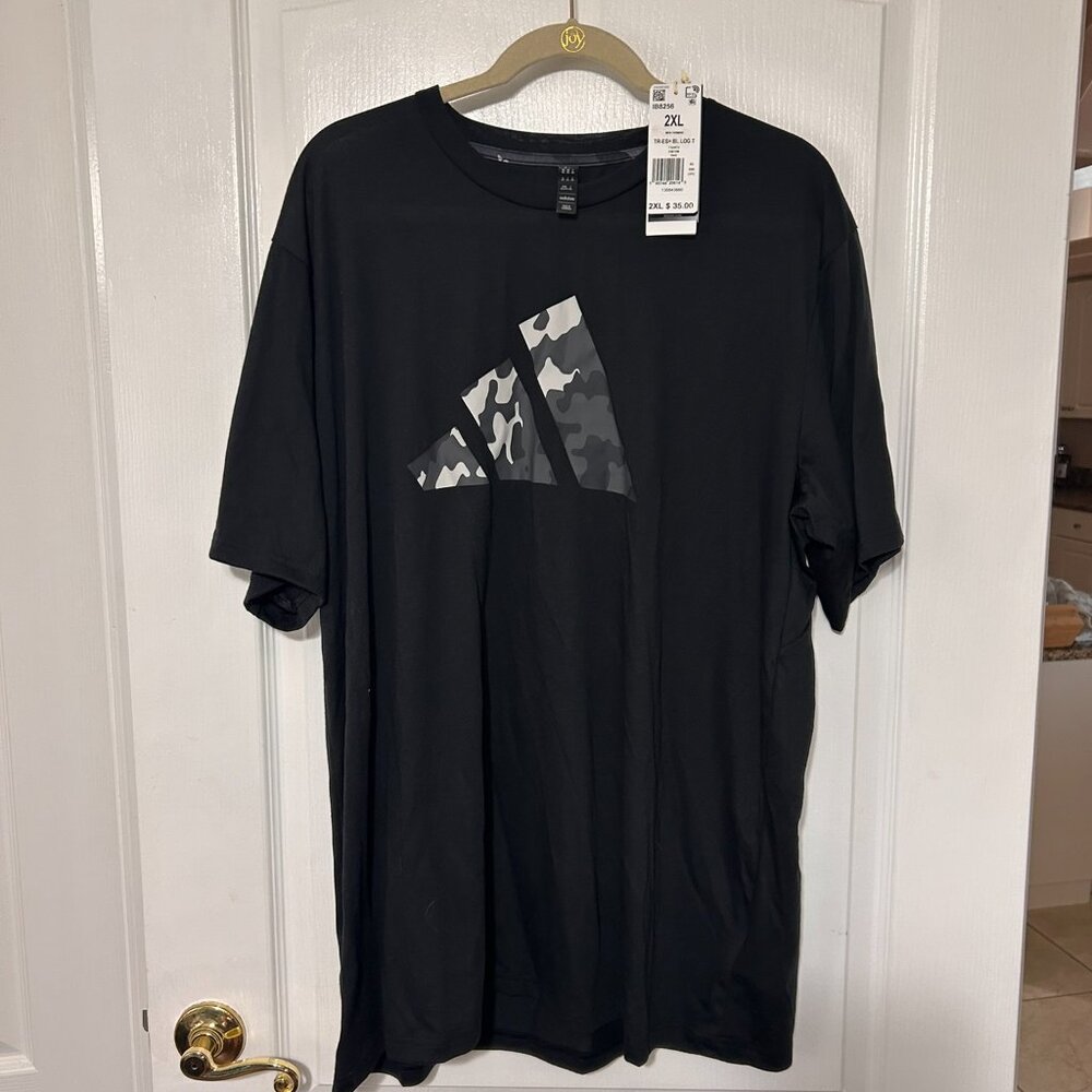 Adidas Black and Camo Aeroready 2xl NWT